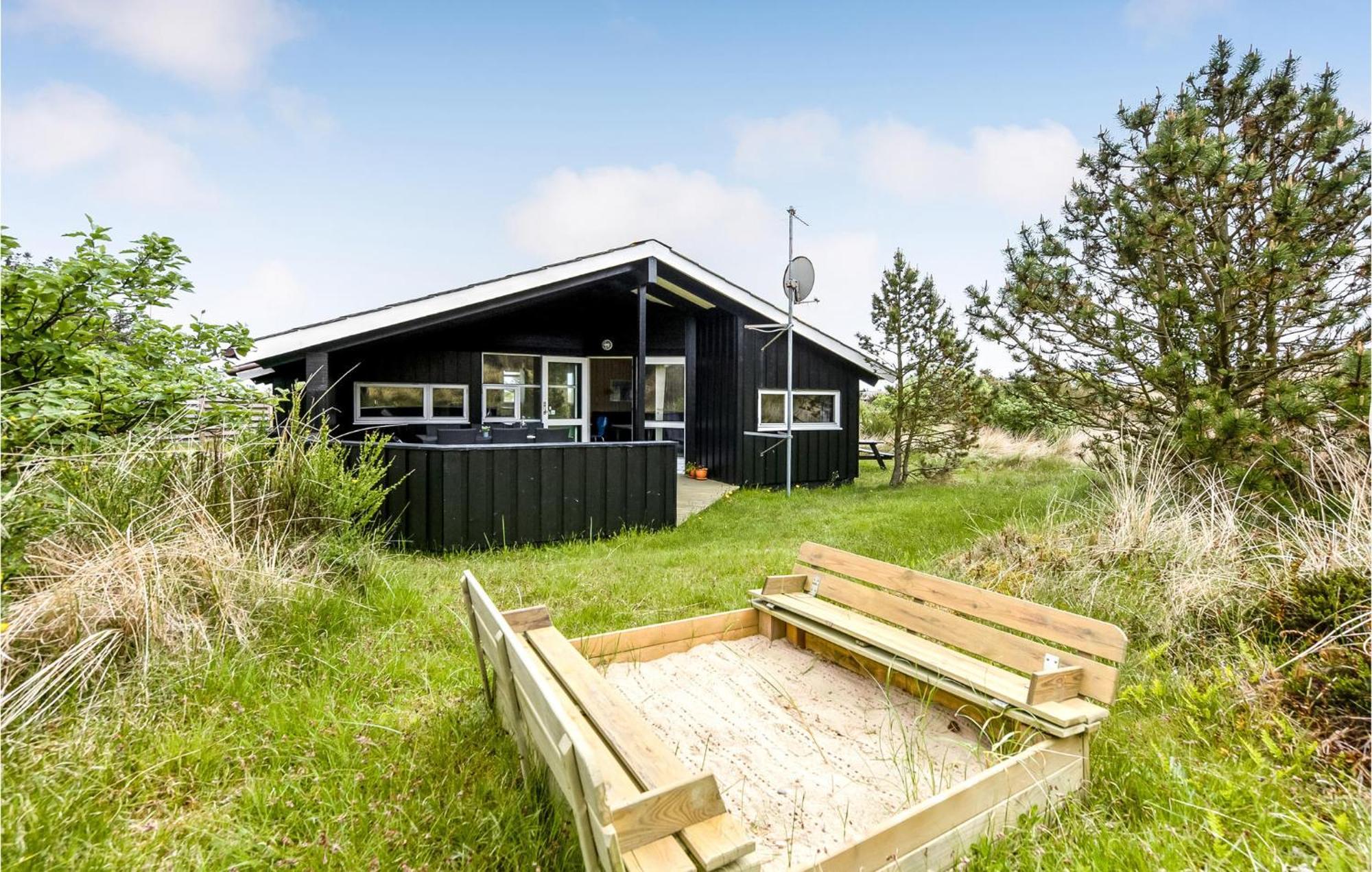 3 Bedroom Awesome Home In Hvide Sande Εξωτερικό φωτογραφία